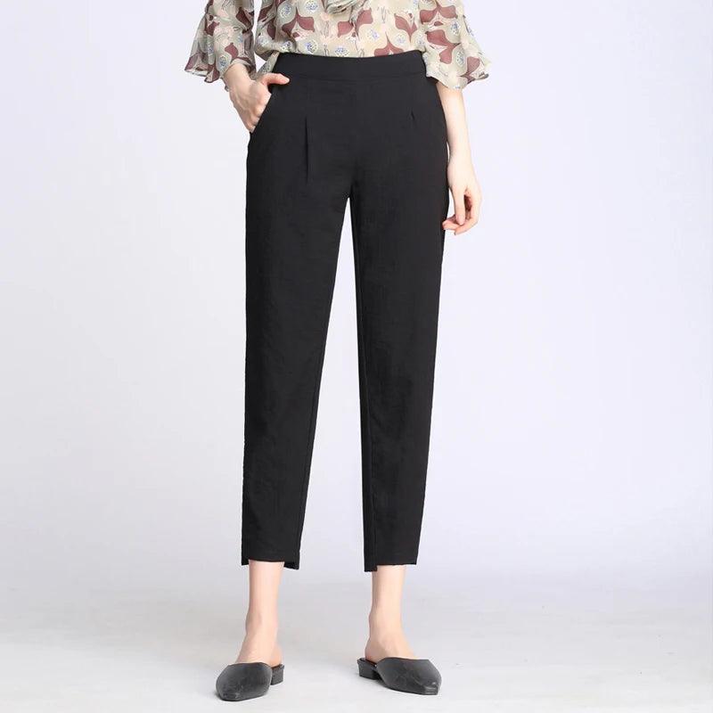 Calça Capri, Calça Feminina, Calça de Linho, Conforto, Estilo, Verão, Moda Feminina, Elegância, Calça Capri de Linho, Calça Capri de Linho, Moda Confortável, Estilo Sofisticado, Look Casual, Roupas de Verão, Calça Feminina Elegante, Conforto e Estilo, Peça Atemporal, Tendência de Moda, Design Leve, Loja Aiella