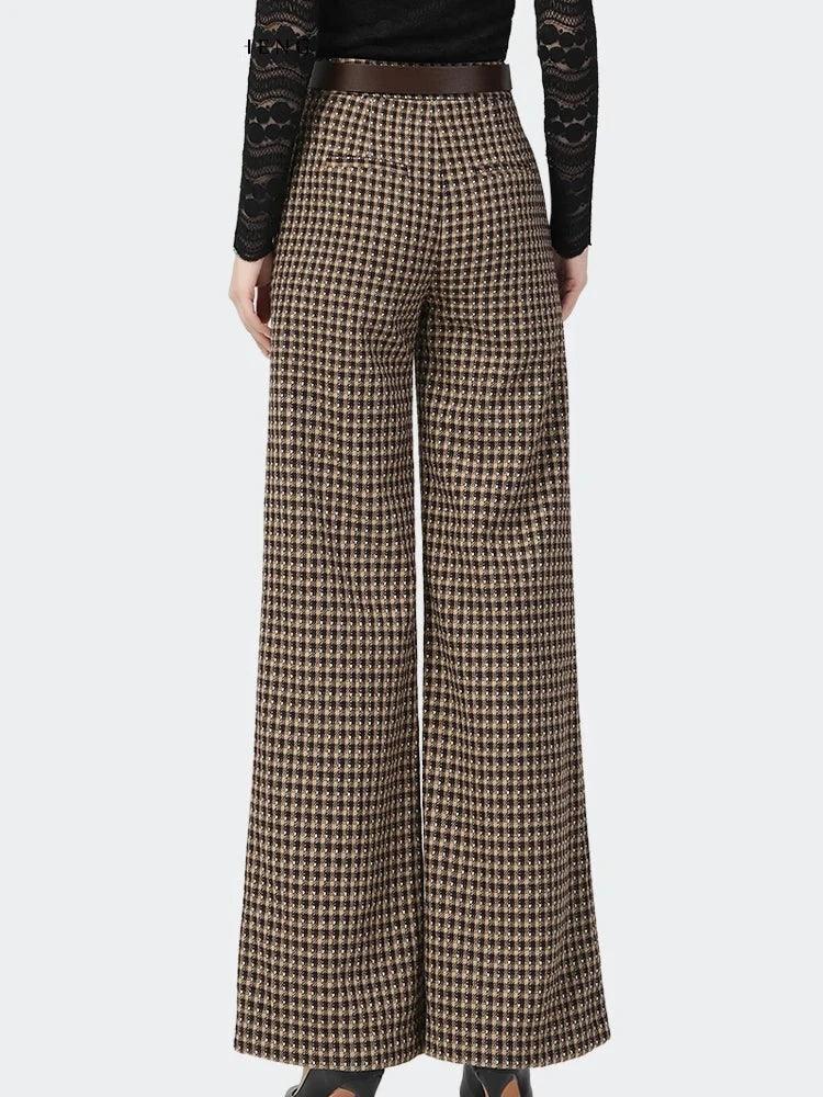 Calça Reta de Lã, Moda Confortável, Estilo Sofisticado, Look Clássico, Roupas de Inverno, Calça Feminina Elegante, Conforto e Estilo, Peça Atemporal, Tendência de Moda, Calça Quente, Aiella