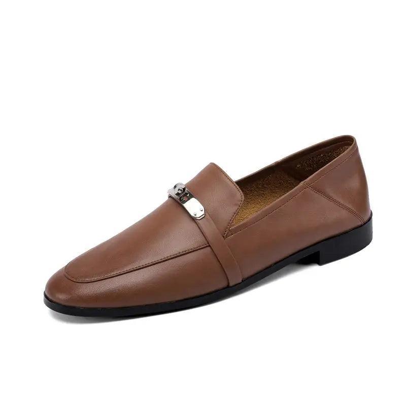 Mocassim de Couro, Sapato Casual, Moda Confortável, Estilo Sofisticado, Calçado Feminino, Conforto e Estilo, Roupas Versáteis, Peça Atemporal, Tendência de Moda, Mocassim Feminino, Design Elegante, Mocassim, Mocassim Feminino, Mocassim Feminina, Sapatos Mocassim Feminino, Mocassim Sapato Feminino, Sapato Mocassim, Mocassim Preto, Loja Aiella