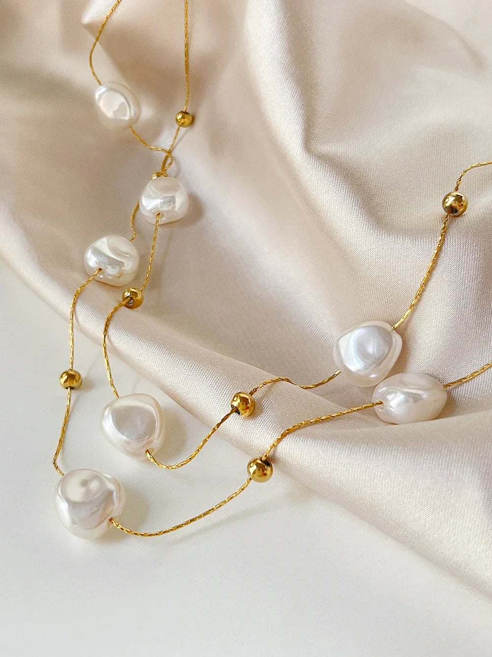 Colar de Pérola, Pérola Barroca, Colar Duplo, Acessórios de Moda, Joias Elegantes, Colar Sofisticado, Acessórios Femininos, Moda Feminina, Colar, Colar Feminino, Colar Feminina, Colar Feminino de Prata, Colar Feminino de Ouro, Colar Feminino Prata, Colar Feminino Ouro, Loja Aiella