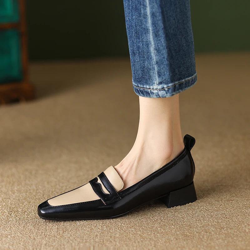 Mocassim de Couro Retrô, Sapato Casual, Moda Confortável, Estilo Vintage, Calçado Feminino, Conforto e Estilo, Roupas Versáteis, Peça Atemporal, Tendência de Moda, Mocassim Feminino, Design Elegante, Mocassim, Mocassim Feminino, Mocassim Feminina, Sapatos Mocassim Feminino, Mocassim Sapato Feminino, Sapato Mocassim, Mocassim Preto, Loja Aiella