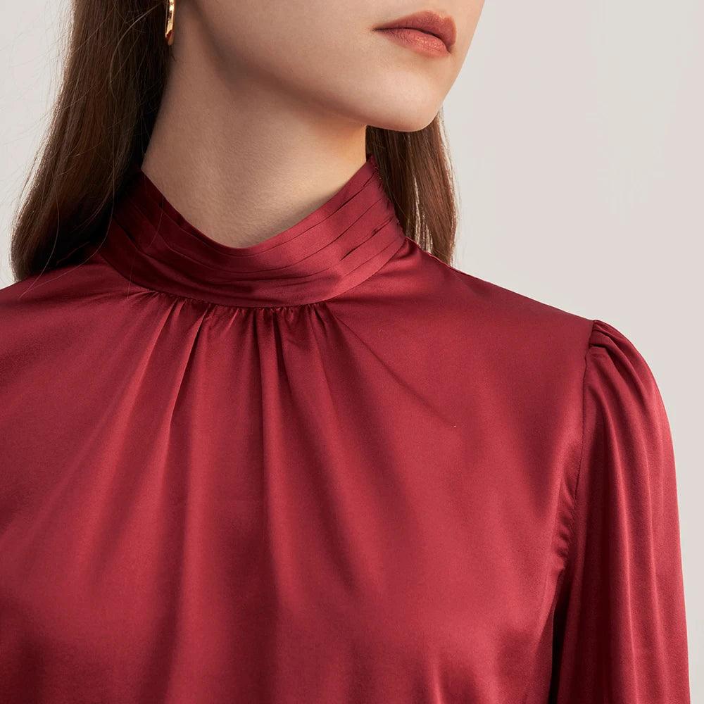 Blusa Seda, Blusa Retrô Gola Alta, Moda Vintage, Estilo Sofisticado, Look Clássico, Roupas Elegantes, Conforto e Estilo, Peça Atemporal, Tendência de Moda, Blusa Feminina, Gola Alta, Camisa de Seda,
Loja Aiella