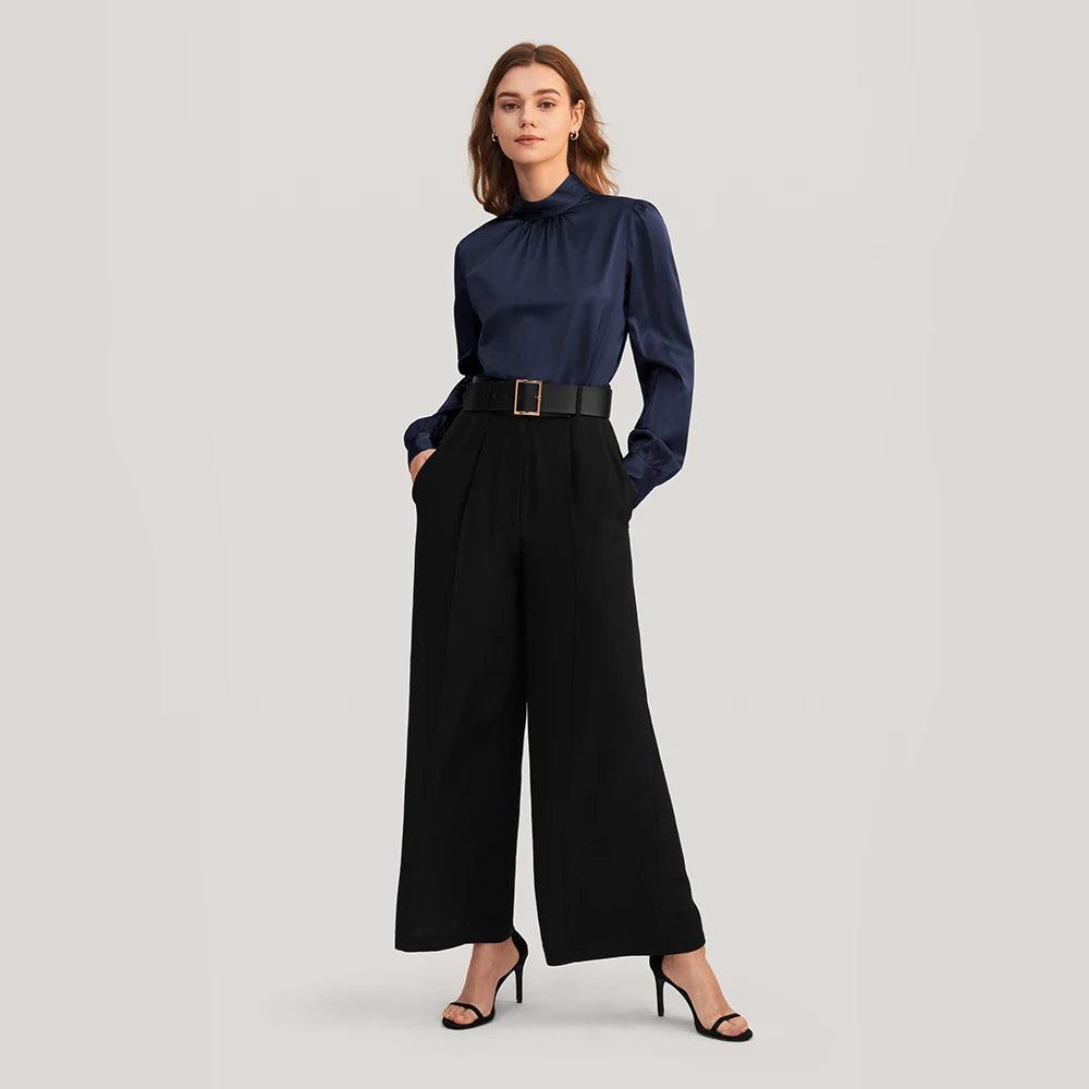 Blusa Seda, Blusa Retrô Gola Alta, Moda Vintage, Estilo Sofisticado, Look Clássico, Roupas Elegantes, Conforto e Estilo, Peça Atemporal, Tendência de Moda, Blusa Feminina, Gola Alta, Camisa de Seda,
Loja Aiella