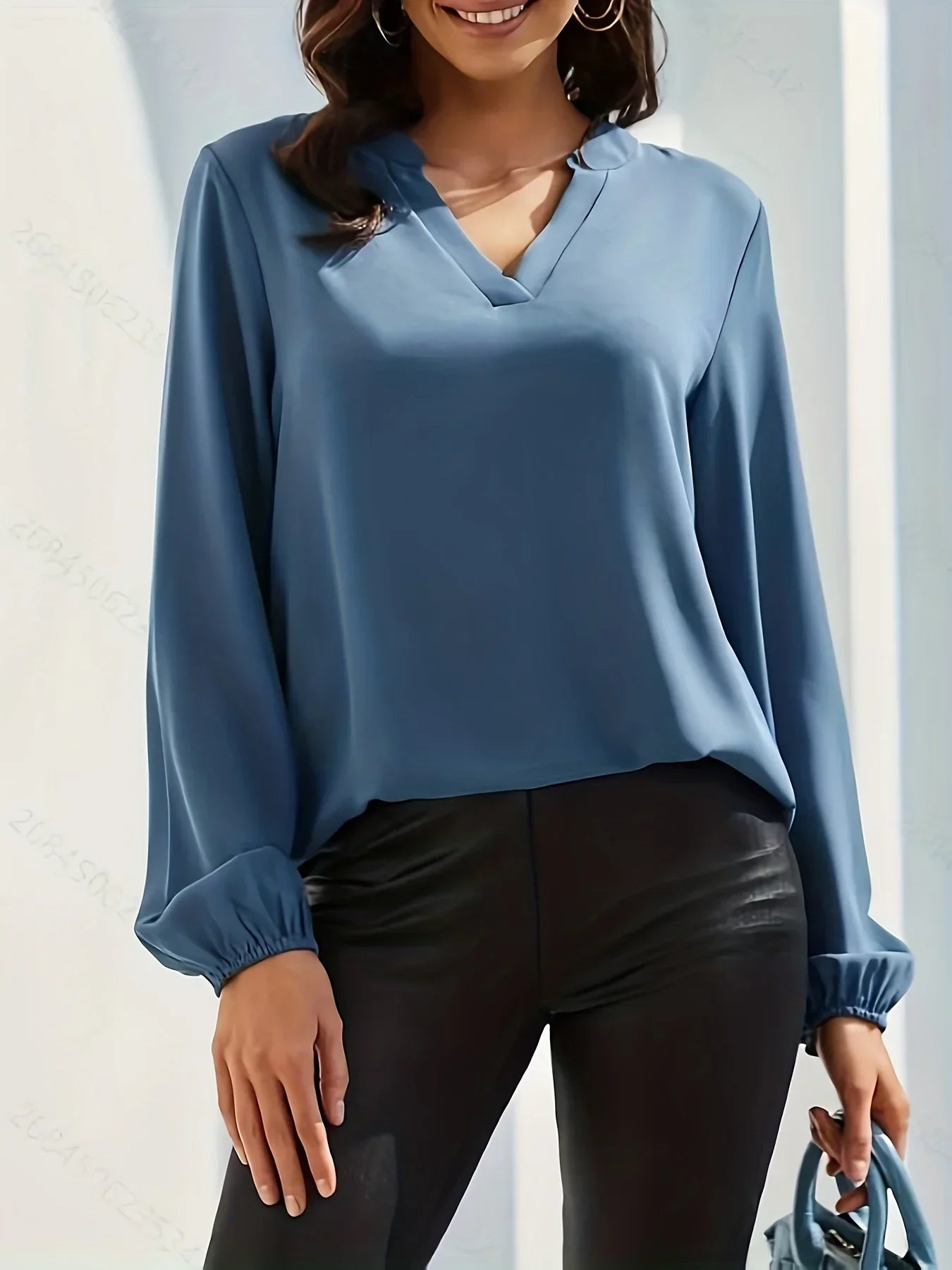 Blusa Feminina Manga Longa, Blusa Gola em V, Moda Feminina, Estilo Casual, Roupas Elegantes, Conforto e Estilo, Tendência de Moda, Look do Dia, Peças Versáteis, Outono Inverno, Aiella