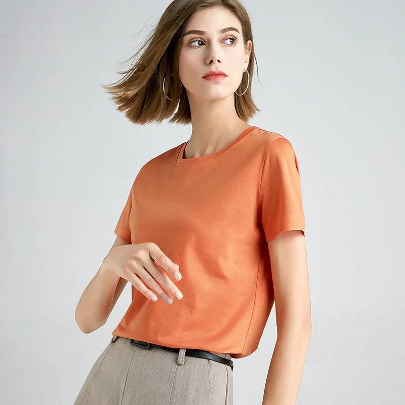 Camisa de Algodão Gola Redonda, Moda Confortável, Estilo Casual, Roupas Femininas, Conforto e Estilo, Peça Versátil, Tendência de Moda, Look Sofisticado, Camisa Feminina, Design Atemporal