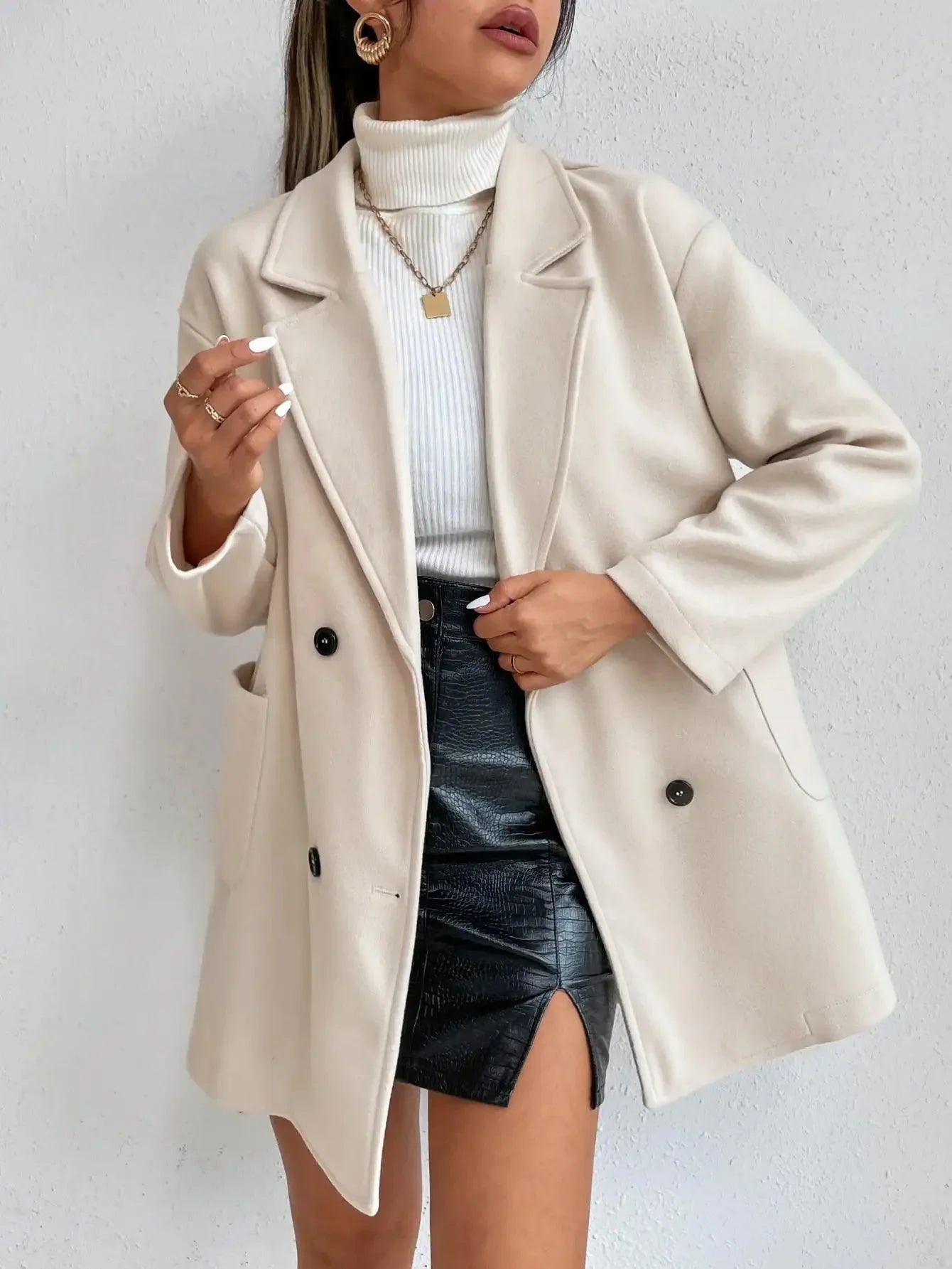 Casaco Longo De Lã, Elegância, Conforto, Moda De Inverno, Estilo Sofisticado, Aquecimento, Casaco Longo, Casaco Longo de Lã, Casaco Longo De Lã, Elegância, Conforto, Moda De Inverno, Estilo Sofisticado, Aquecimento, Casaco Longo, Casaco Longo de Lã, Casaco, Casaco Feminino, Casaco Feminino Para Inverno, Casaco Feminino Para o Inverno, Casaco Feminino de Frio, Casaco Feminino de La, Casaco Feminino de Inverno, Loja Aiella