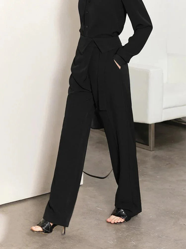 Calça Feminina, Calça Casual Minimalista, Moda Confortável, Estilo Sofisticado, Look Casual, Roupas Versáteis, Conforto e Estilo, Peça Atemporal, Tendência de Moda, Calça Feminina, Design Simples, Aiella