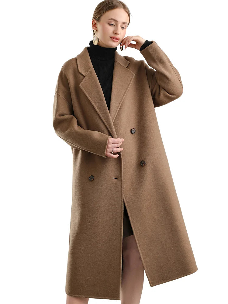 Casaco Lã Sobretudo Camada Dupla, Moda Inverno, Estilo Sofisticado, Conforto e Elegância, Roupas de Lã, Look Clássico, Peça Atemporal, Casaco Quente, Tendência de Moda, Sobretudo Feminino, Casaco, Casaco Feminino, Casaco Feminino Para Inverno, Casaco Feminino Para o Inverno, Casaco Feminino de Frio, Casaco Feminino de La, Casaco Feminino de Inverno, Loja Aiella