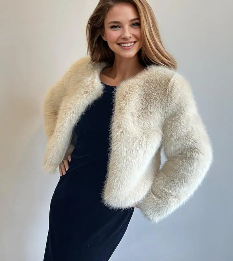 Casaco de Pele Vision, Moda Luxuosa, Estilo Sofisticado, Casaco Elegante, Look Clássico, Roupas de Inverno, Conforto e Elegância, Peça Atemporal, Tendência de Moda, Casaco de Alta Qualidade, Aiella
