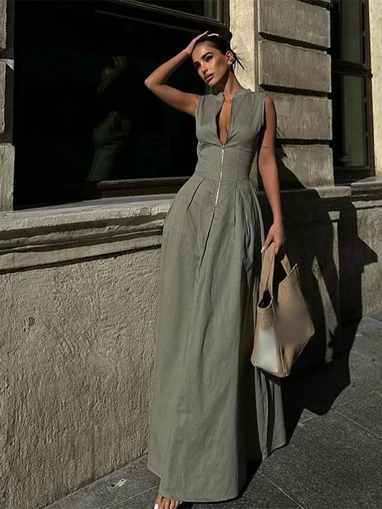 Vestido Longo com Zíper Gola Redonda, Moda Elegante, Estilo Sofisticado, Look Clássico, Vestido Versátil, Roupas para Todas as Ocasiões, Conforto e Estilo, Design Moderno, Peça Chic, Tendência de Moda, Vestidos, Vestidos de Noiva, Vestidos de Festa, Vestidos Longos, Vestidos Midi, Vestidos Farm, Vestidos Feminino, Loja Aiella