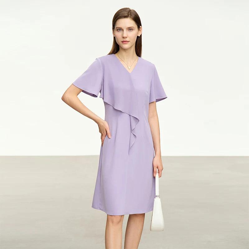 Vestido de Chiffon com Caimento Frontal, Moda Elegante, Estilo Sofisticado, Look Feminino, Conforto e Fluidez, Vestido de Festa, Tendência de Moda, Peça Atemporal, Roupas Leves, Vestido Versátil, Vestidos, Vestidos de Noiva, Vestidos de Festa, Vestidos Longos, Vestidos Midi, Vestidos Farm, Vestidos Feminino, Loja Aiella