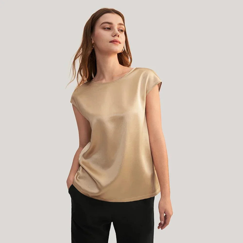 Blusa Momme de Seda, Moda Elegante, Estilo Sofisticado, Roupas Femininas, Conforto e Estilo, Peça Atemporal, Tendência de Moda, Blusa de Seda, Look Casual, Design Luxuoso, Aiella